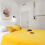 L'elégant Yourhosthelper *