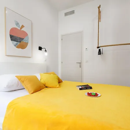 L'elegant Yourhosthelper *