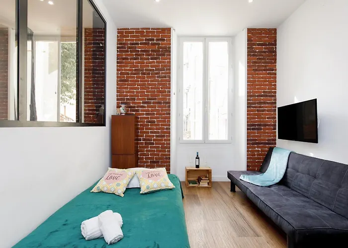 L'elegant Yourhosthelper شقة