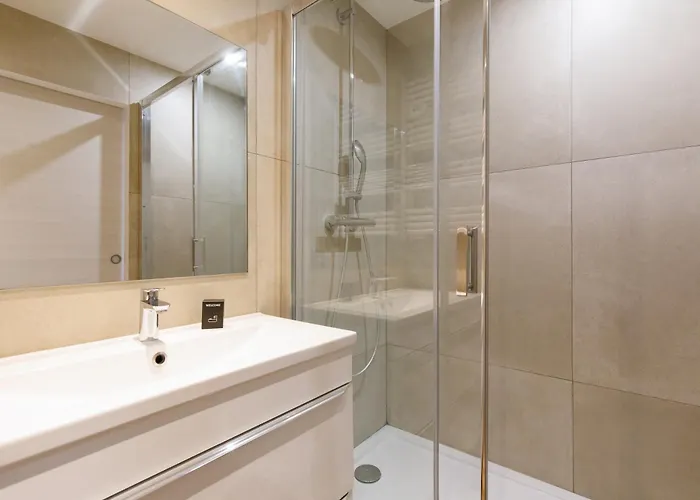 L'elegant Yourhosthelper