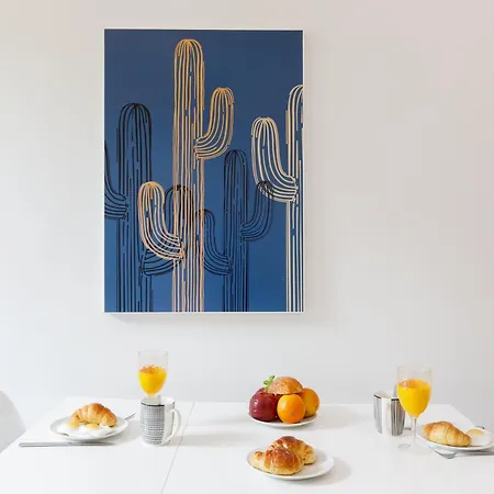 L'elegant Yourhosthelper Cannes