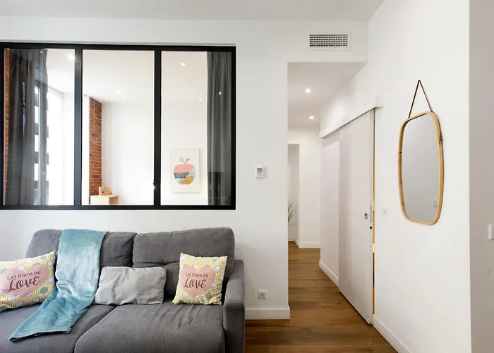 L'elegant Yourhosthelper Apartman *